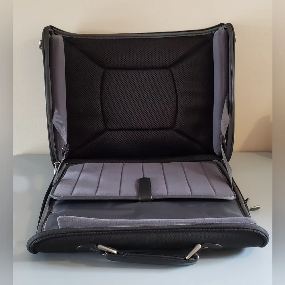 Briggs & Riley Travelware Laptop Bag Briefcase